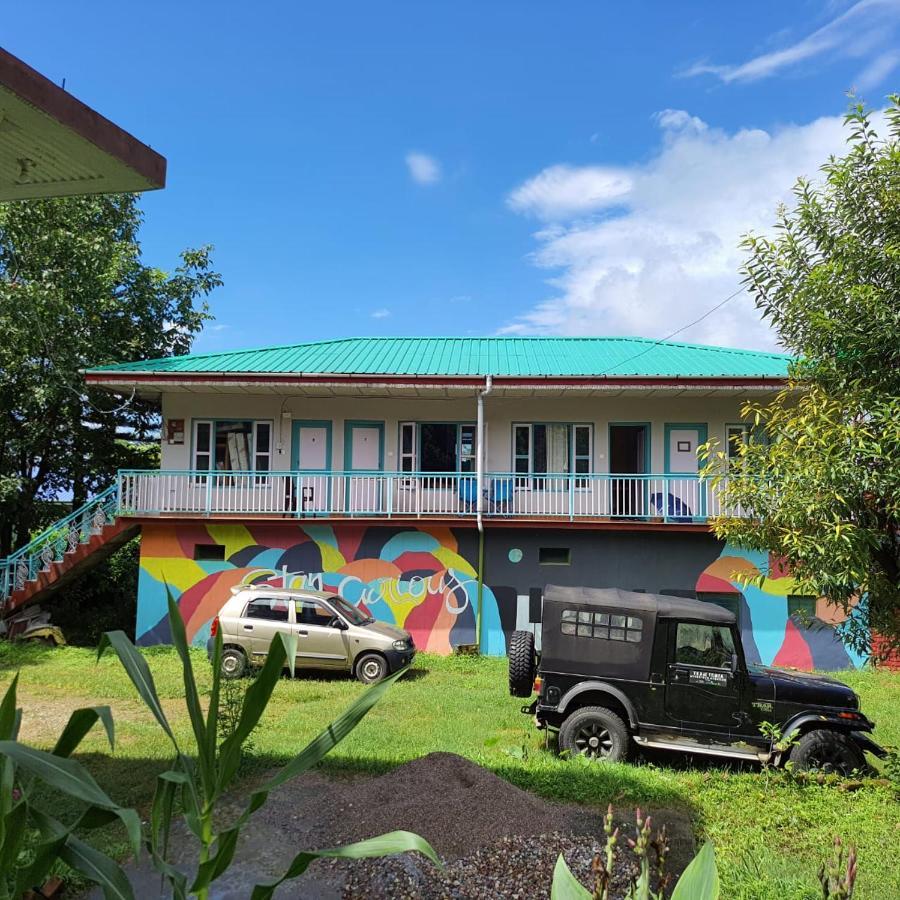 Hotel Barefoot Bir Coliving Coworking Cafe Exterior foto